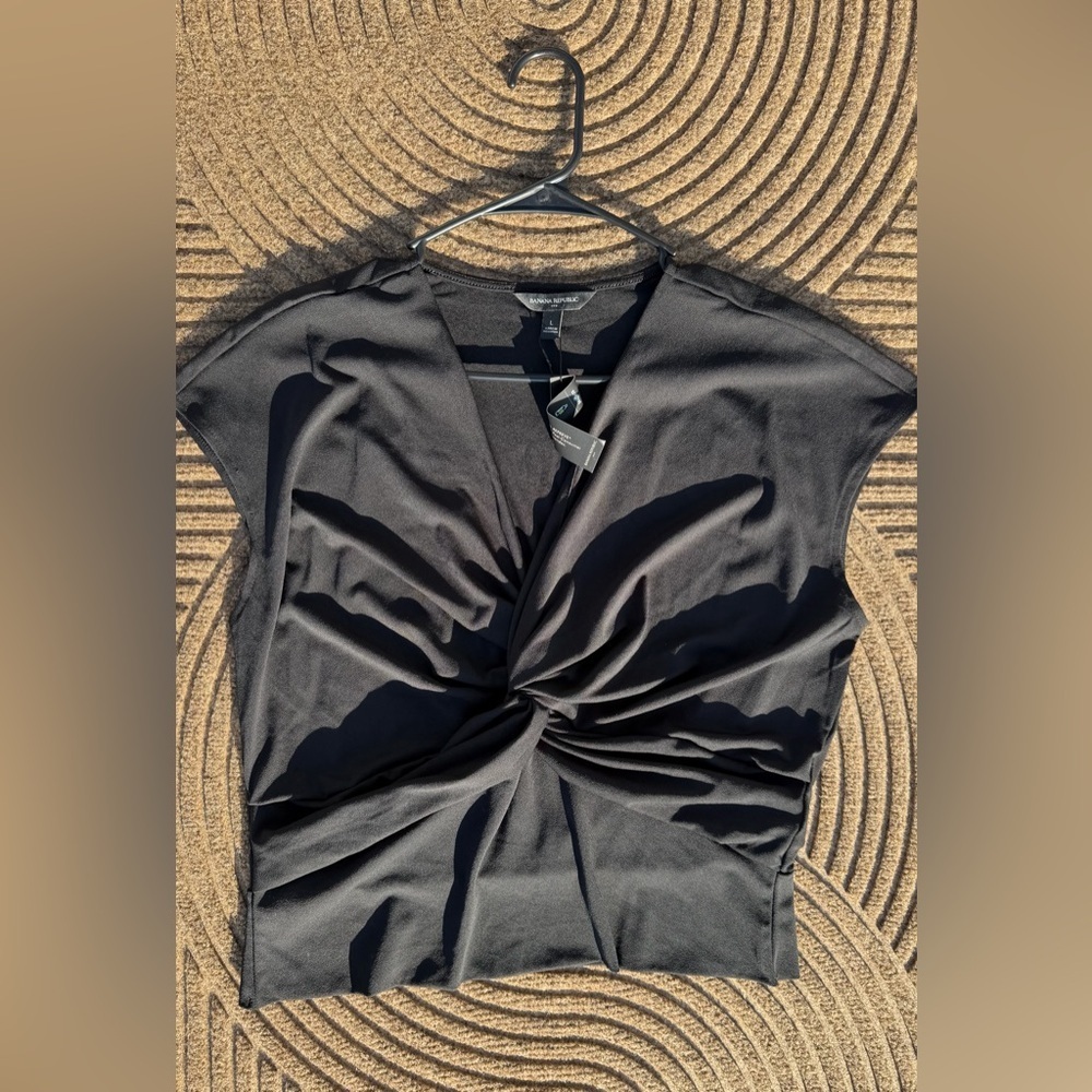 Banana Republic Black Twist Front Cap Sleeve Blouse NWT